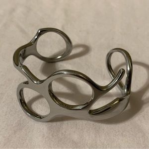 Stainless steel cosmetology shear bracelet